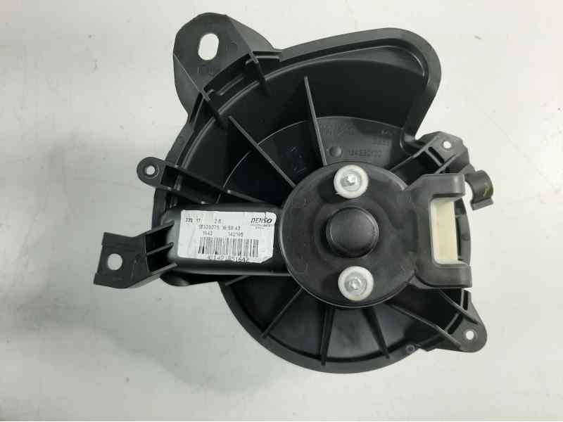Recambio de ventilador calefaccion para opel corsa e selective referencia OEM IAM 13335075  