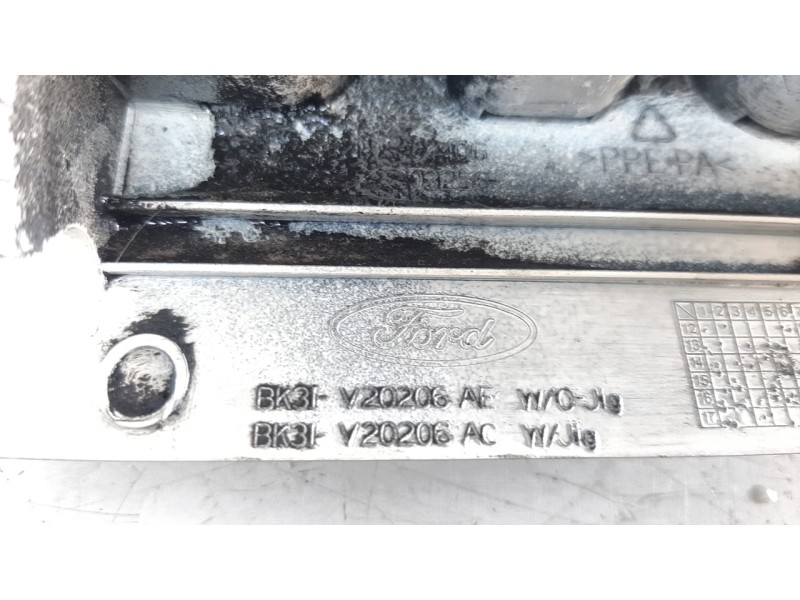 Recambio de moldura para ford transit furgón (tts) 2.0 tdci cat referencia OEM IAM BK31V20206AE  