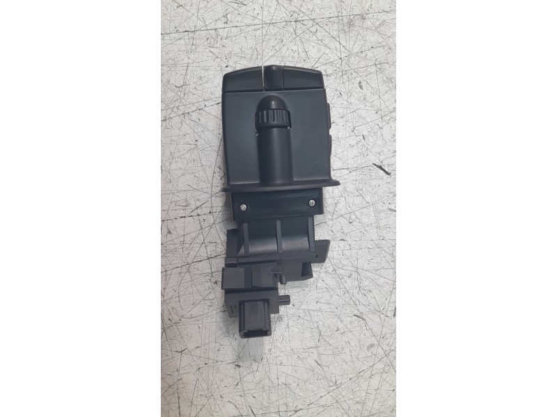 Recambio de mando volante para renault laguna iii dynamique referencia OEM IAM 255520012R  
