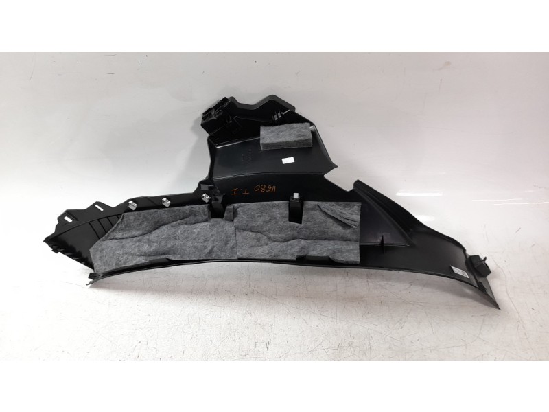 Recambio de guarnecido puerta trasera izquierda para audi q7 4mg referencia OEM IAM 4M0867767F  