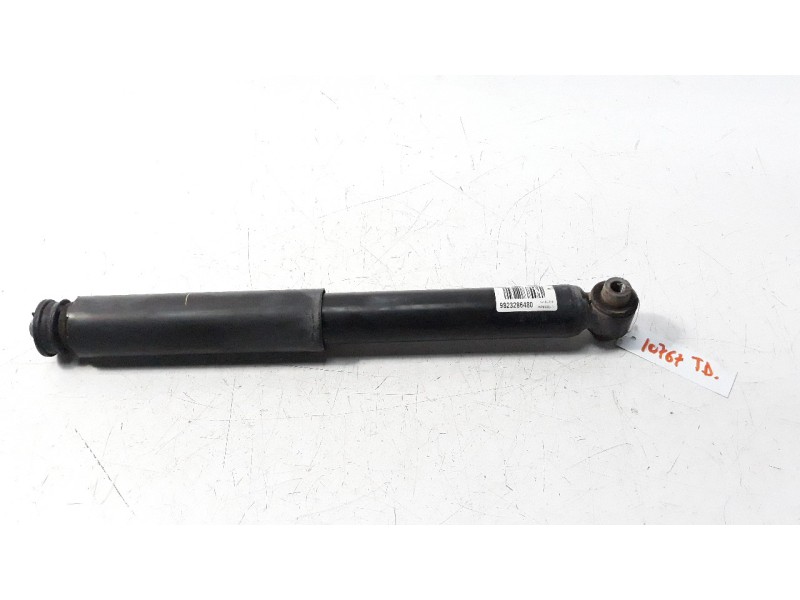 Recambio de amortiguador trasero derecho para peugeot 5008 1.5 blue-hdi fap referencia OEM IAM 9823286480  