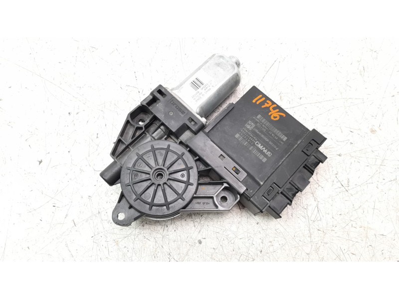 Recambio de motor elevalunas delantero derecho para volvo xc60 business plus awd referencia OEM IAM 31674757  