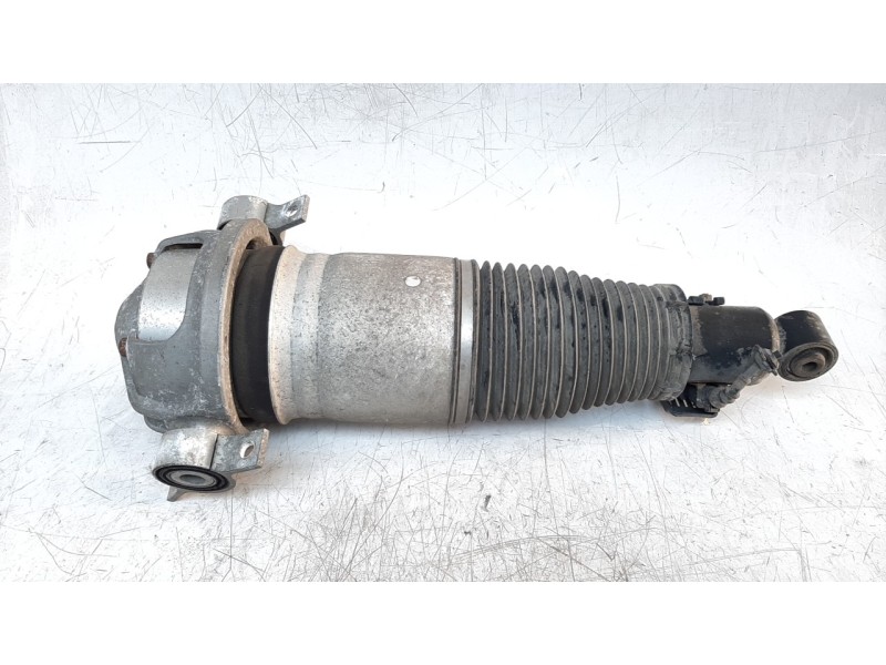 Recambio de amortiguador trasero derecho para porsche cayenne (typ 9pa) turbo s referencia OEM IAM 7L5512022L  