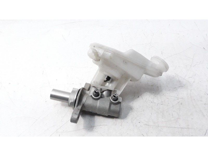 Recambio de bomba freno para peugeot 5008 1.5 blue-hdi fap referencia OEM IAM 9807687080  