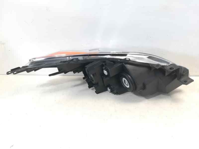 Recambio de faro izquierdo para mazda 3 lim. (bl) referencia OEM IAM BBP2510L0G 108602302 MZ3304904
