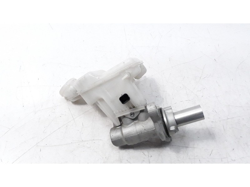 Recambio de bomba freno para peugeot 5008 1.5 blue-hdi fap referencia OEM IAM 9807687080  