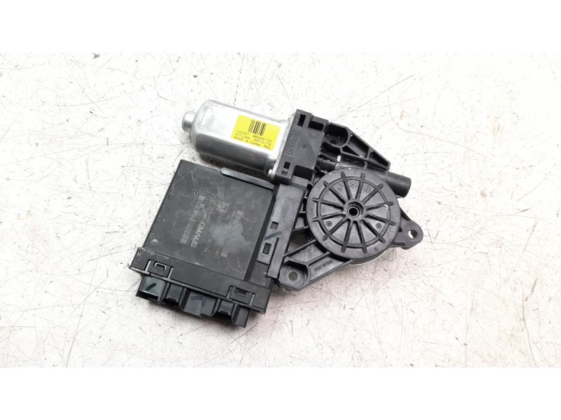 Recambio de motor elevalunas delantero izquierdo para volvo xc60 business plus awd referencia OEM IAM 31674755  