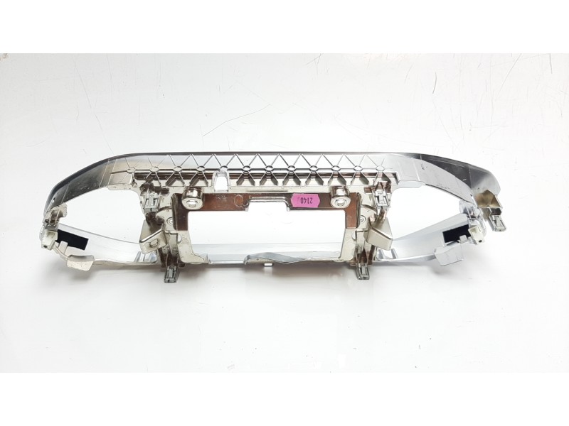 Recambio de moldura para peugeot 308 1.2 12v e-thp referencia OEM IAM 98075499VV  