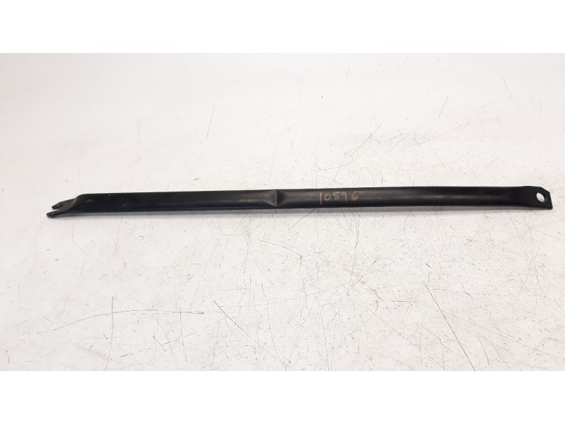 Recambio de travesaño superior para bmw x1 (e84) 2.0 turbodiesel cat referencia OEM IAM 51612993032  