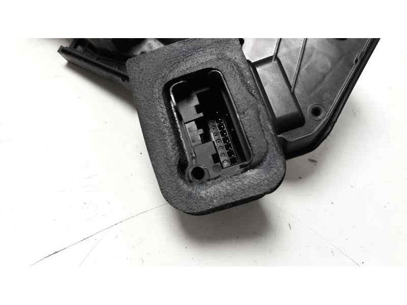 Recambio de cerradura puerta trasera izquierda para seat toledo (kg3) reference referencia OEM IAM 5E0839015A  