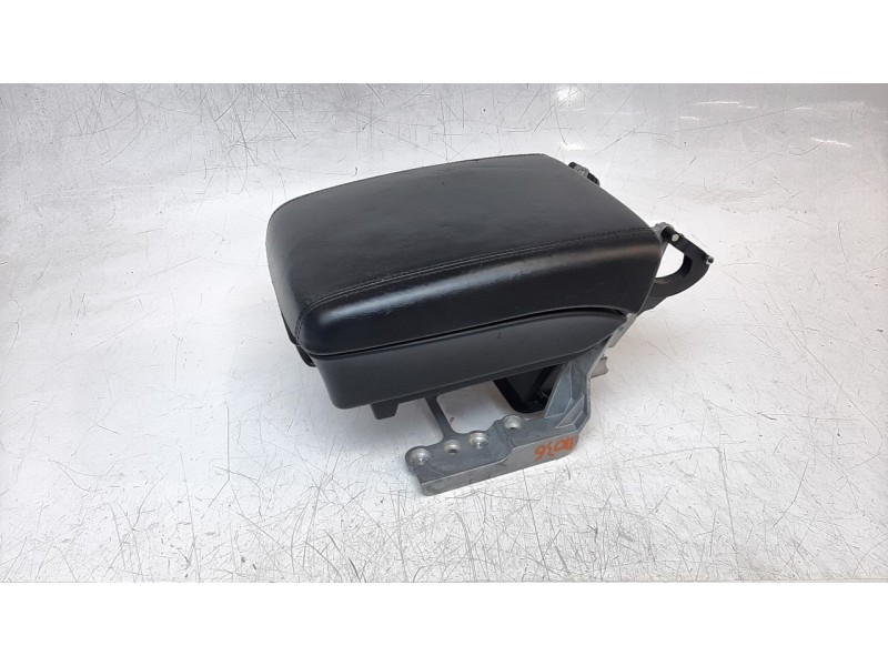 Recambio de apoyabrazos central para porsche cayenne (typ 9pa) turbo s referencia OEM IAM 955553308008YR  