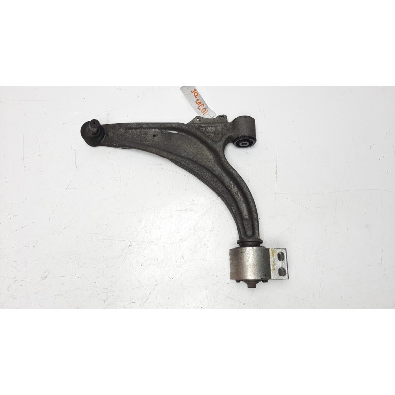 Recambio de brazo suspension inferior delantero izquierdo para opel astra j lim. enjoy referencia OEM IAM 13401129 BR1636 ZWDPL0