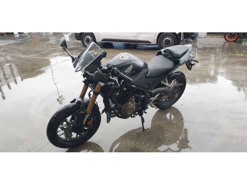 honda cb 500f del año 2023