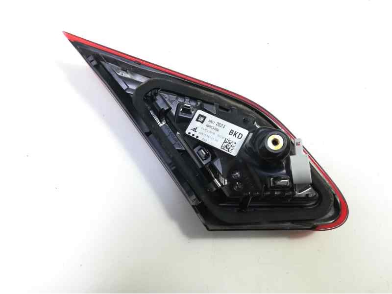 Recambio de piloto trasero derecho interior para opel corsa e expression referencia OEM IAM 39012624  