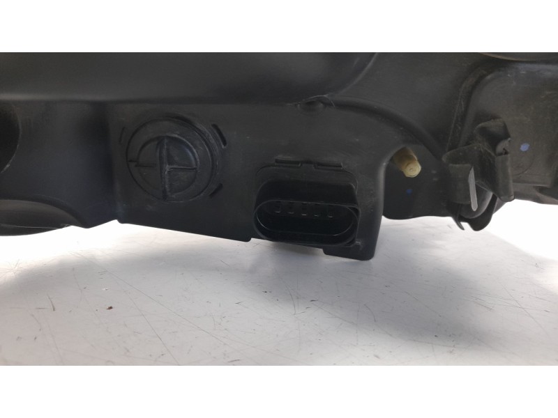 Recambio de faro izquierdo para ford transit furgón (tts) 2.0 tdci cat referencia OEM IAM 1815696 10110620002 FD9134914
