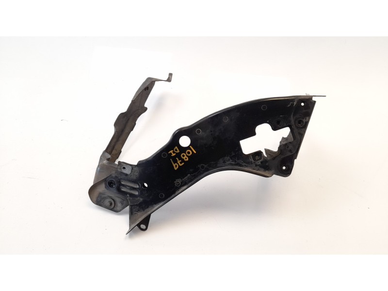 Recambio de soporte faro izquierdo para mercedes-benz clase e (w211) berlina 2.2 cdi cat referencia OEM IAM A2116200316  