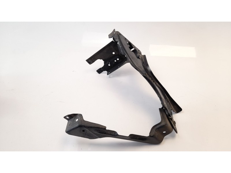 Recambio de soporte faro izquierdo para mercedes-benz clase e (w211) berlina 2.2 cdi cat referencia OEM IAM A2116200316  