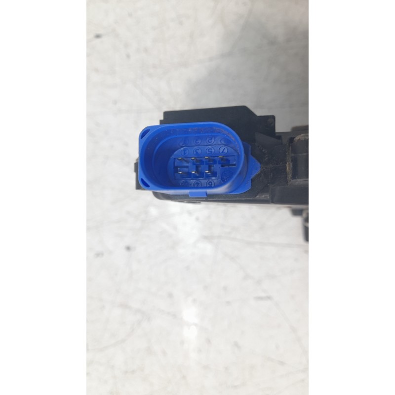 Recambio de cerradura puerta trasera derecha para porsche cayenne (typ 9pa) turbo s referencia OEM IAM 7L0839016 CRDVW1008 