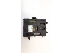 Recambio de caja reles / fusibles para renault megane iv berlina 5p 1.5 dci diesel fap energy referencia OEM IAM 284B14642R  