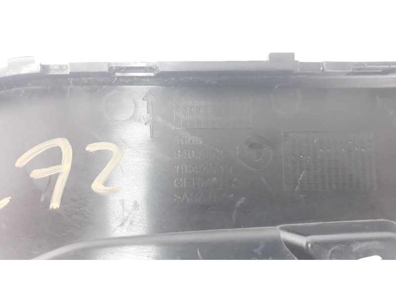 Recambio de moldura para bmw f 900 xr referencia OEM IAM 46638403902  