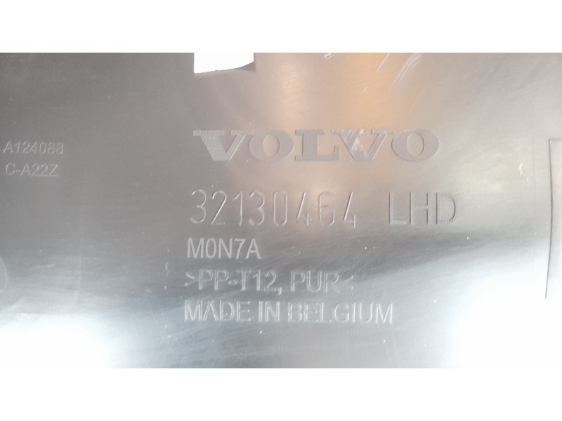Recambio de torpedo para volvo xc 40 1.5 cat referencia OEM IAM 32130464  