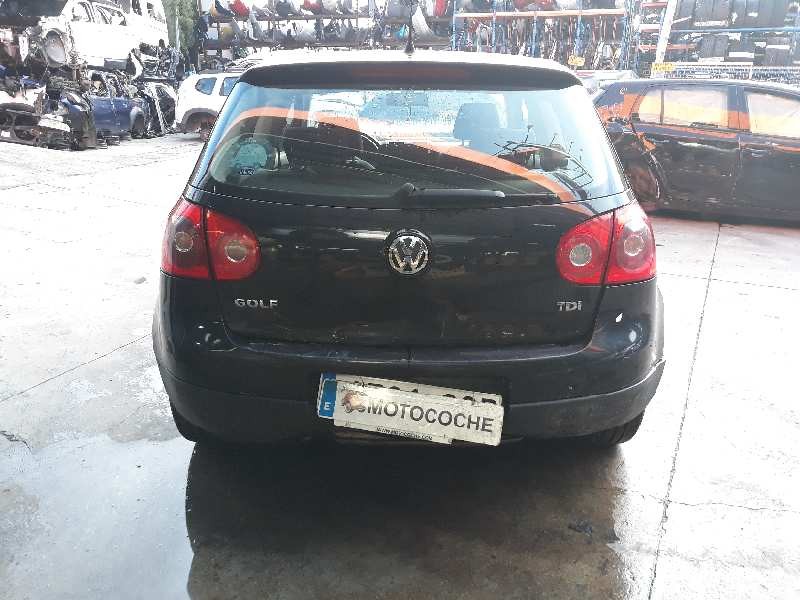 volkswagen golf v berlina (1k1) del año 2008