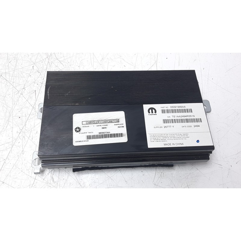 Recambio de sistema audio / radio cd para jeep cherokee 2.0 m-jet cat referencia OEM IAM 68200272AA  