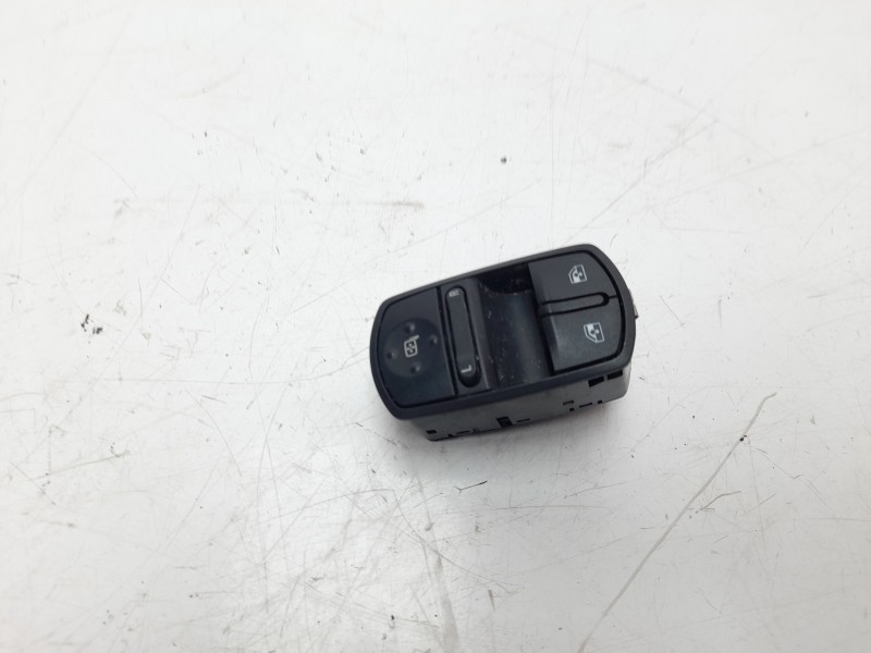 Recambio de mando elevalunas delantero izquierdo para opel corsa d selective referencia OEM IAM 13258521  