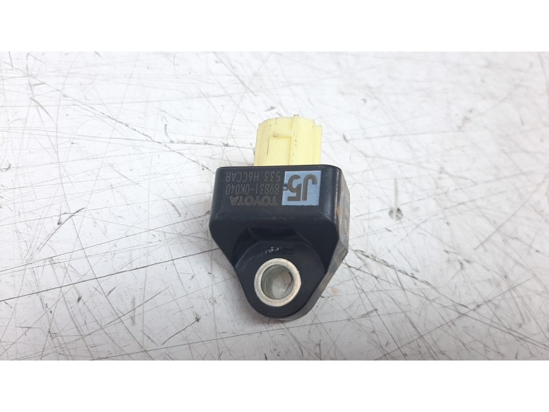Recambio de sensor para toyota hilux (kun) referencia OEM IAM 898310K040  