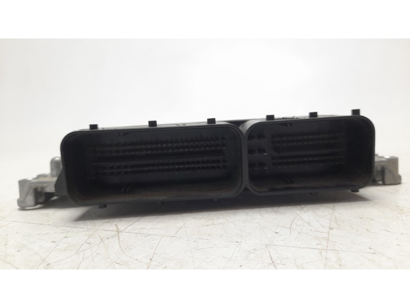Recambio de centralita motor uce para volvo xc 40 1.5 cat referencia OEM IAM 32360463 0261S105MA 