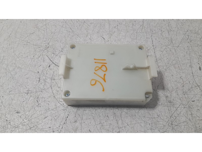 Recambio de modulo electronico para renault laguna iii dynamique referencia OEM IAM 52428886  
