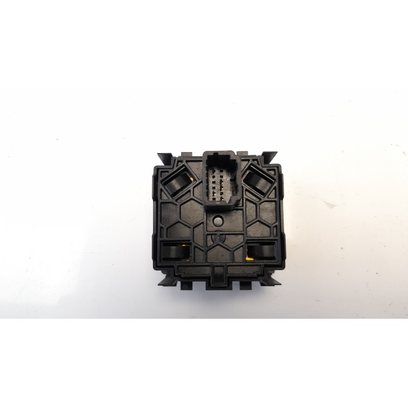 Recambio de interruptor para renault megane iv berlina 5p 1.5 dci diesel fap energy referencia OEM IAM 251902972R  
