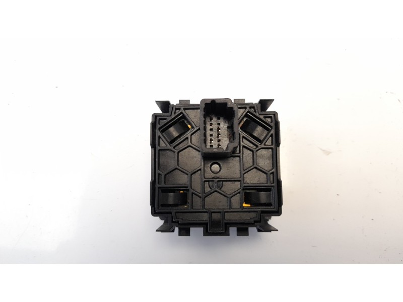 Recambio de interruptor para renault megane iv berlina 5p 1.5 dci diesel fap energy referencia OEM IAM 251902972R  