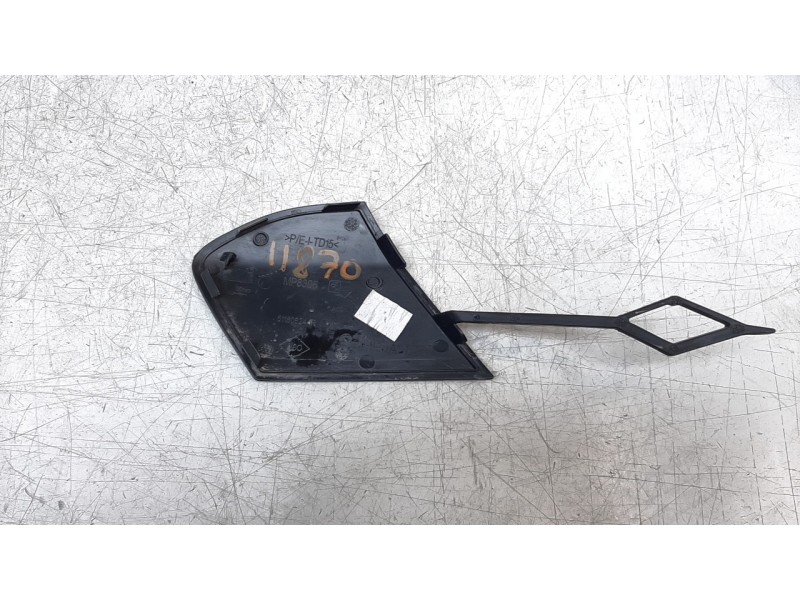 Recambio de moldura para renault express advance referencia OEM IAM 511806244R  