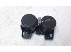 Recambio de moldura para jeep cherokee 2.0 m-jet cat referencia OEM IAM 275041   2