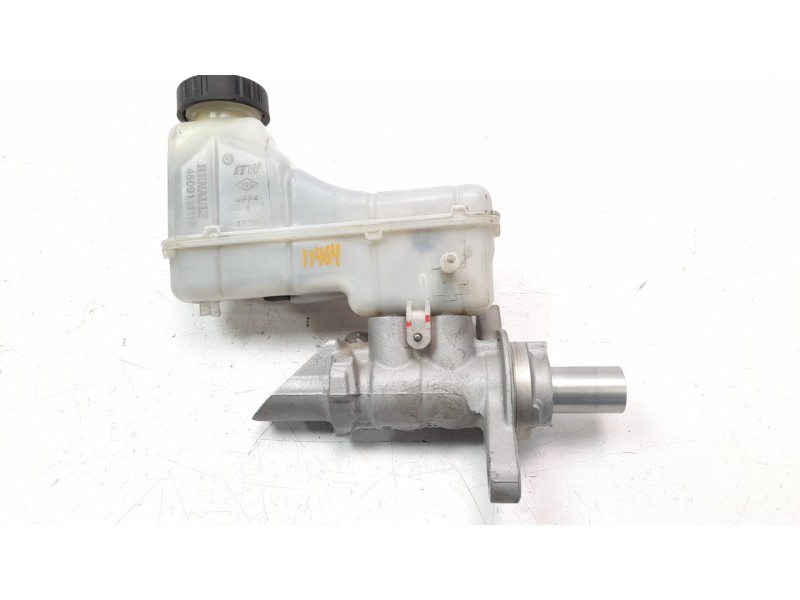 Recambio de bomba freno para renault megane iv grandtour referencia OEM IAM 460913217R  