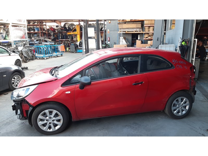 kia rio del año 2013