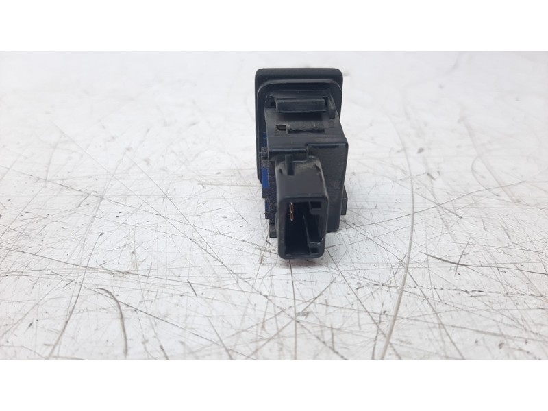 Recambio de interruptor para toyota hilux (kun) referencia OEM IAM 15B116  