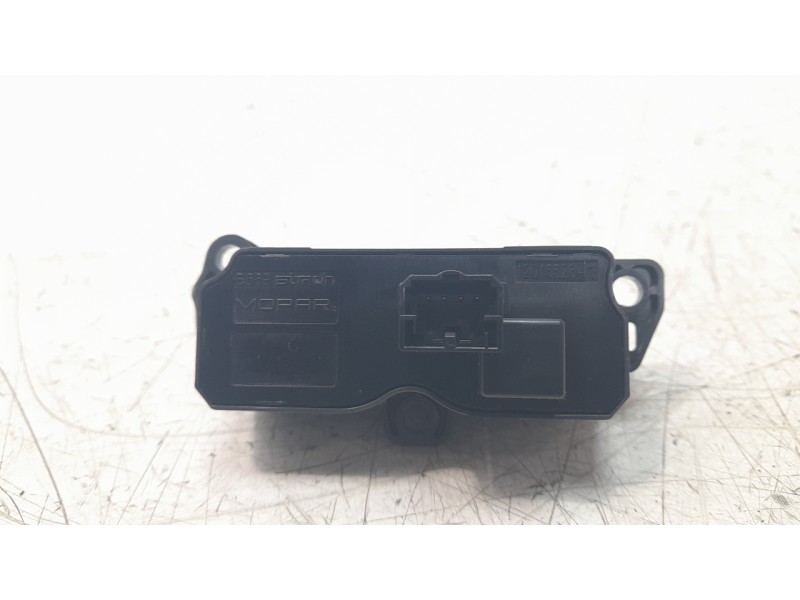 Recambio de interruptor para jeep compass (m7) limited fwd referencia OEM IAM 7357239700  