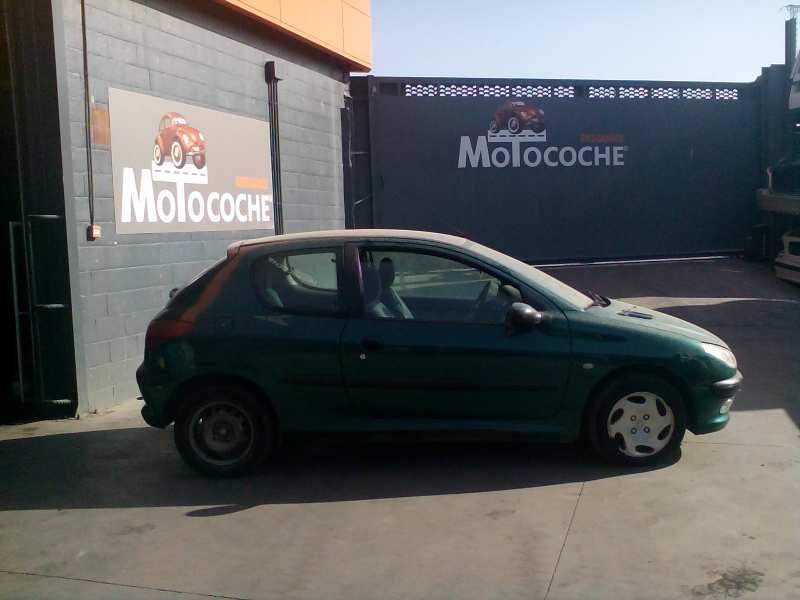 peugeot 206 berlina del año 1998