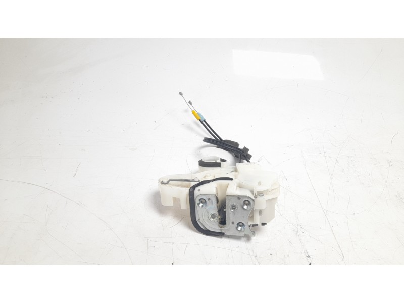 Recambio de cerradura puerta delantera izquierda para mitsubishi l 200 (kl0/kj0) 2.2 di-d cat referencia OEM IAM 5715A845  
