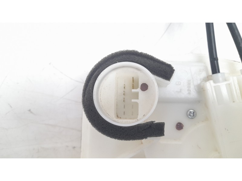 Recambio de cerradura puerta delantera izquierda para mitsubishi l 200 (kl0/kj0) 2.2 di-d cat referencia OEM IAM 5715A845  