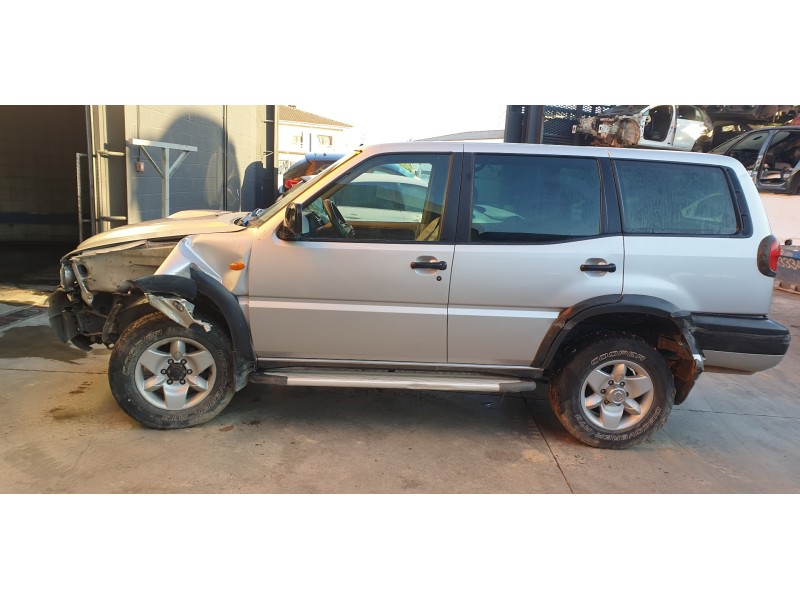 nissan terrano/terrano.ii (r20) del año 2002