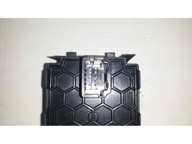 Recambio de interruptor para renault clio iv dynamique referencia OEM IAM 251900567R  