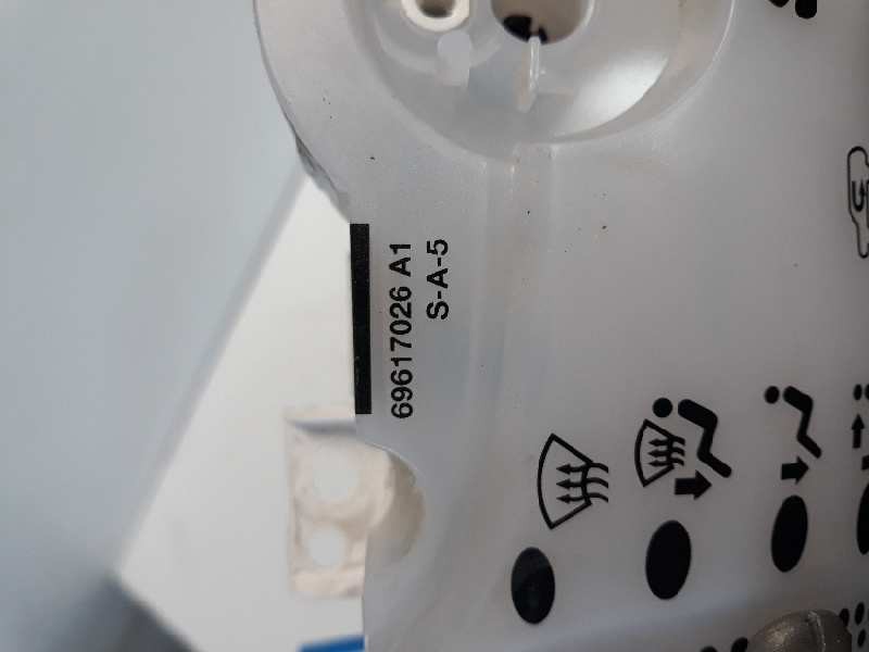 Recambio de mando calefaccion / aire acondicionado para citroen c1 audace referencia OEM IAM 69617026 559000H0040 