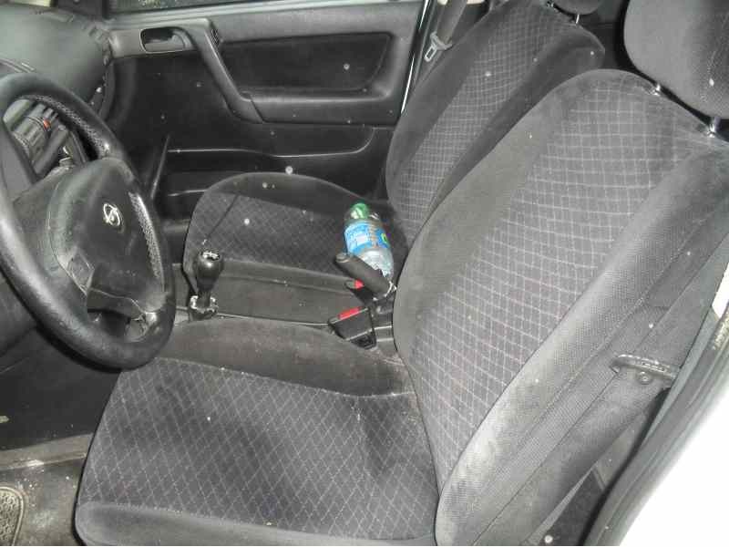 opel astra g berlina del año 1999