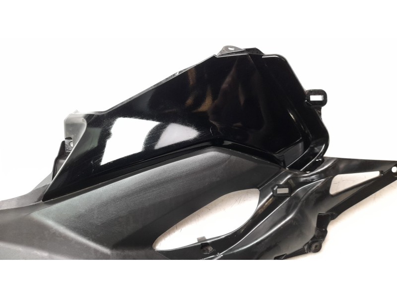 Recambio de carenado delantero derecho para honda nc 750 referencia OEM IAM 83600MKAD80ZA  