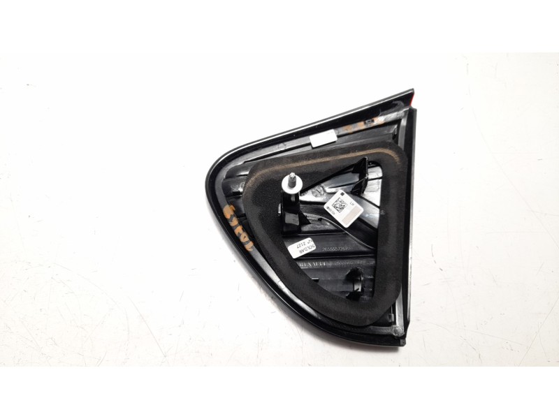 Recambio de piloto trasero izquierdo interior para renault captur 0.9 energy referencia OEM IAM 265555726R  