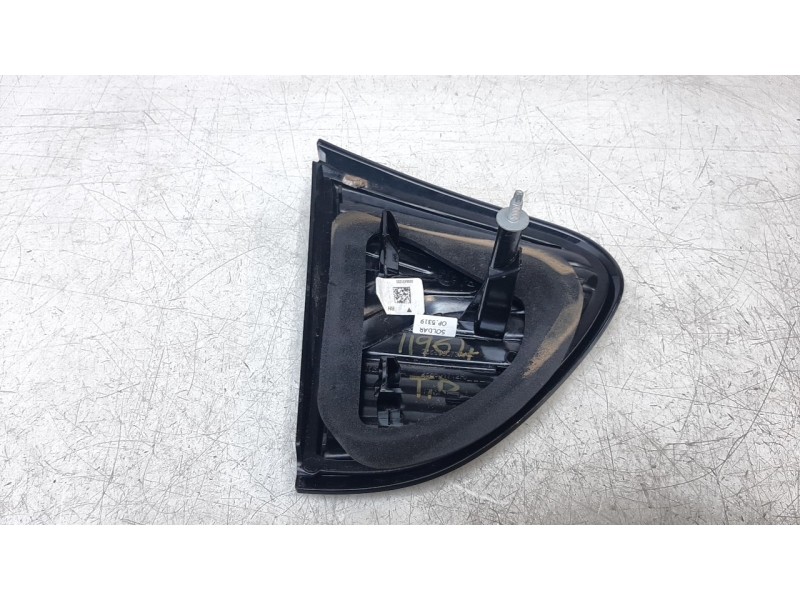 Recambio de piloto trasero derecho interior para renault captur zen referencia OEM IAM 265501712R 104LLM692 