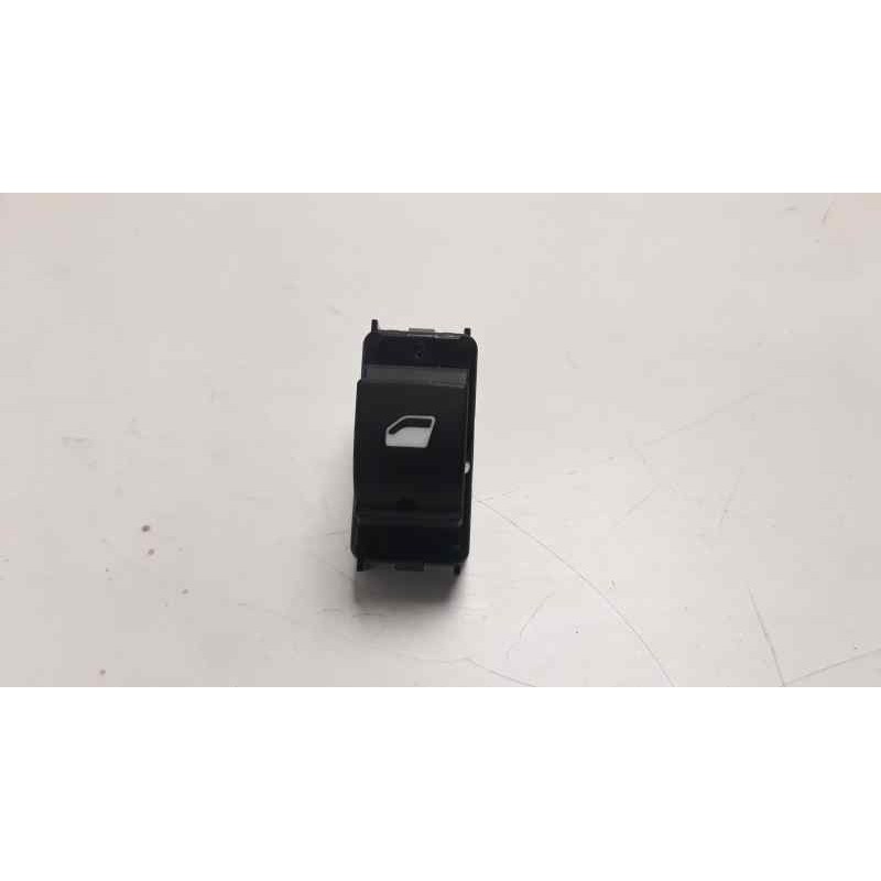 Recambio de mando elevalunas trasero izquierdo para citroen c3 aircross 1.6 blue-hdi fap referencia OEM IAM 13483539  